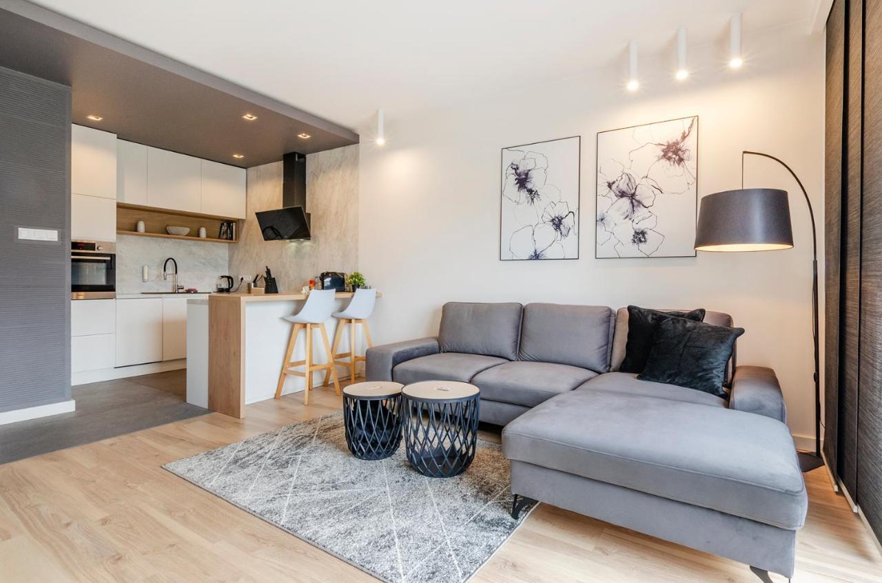 Sky Home- Ilumino Apartment -Centrum, Parking, Klimatyzacja, Dostep Na Kod Łódź Dış mekan fotoğraf